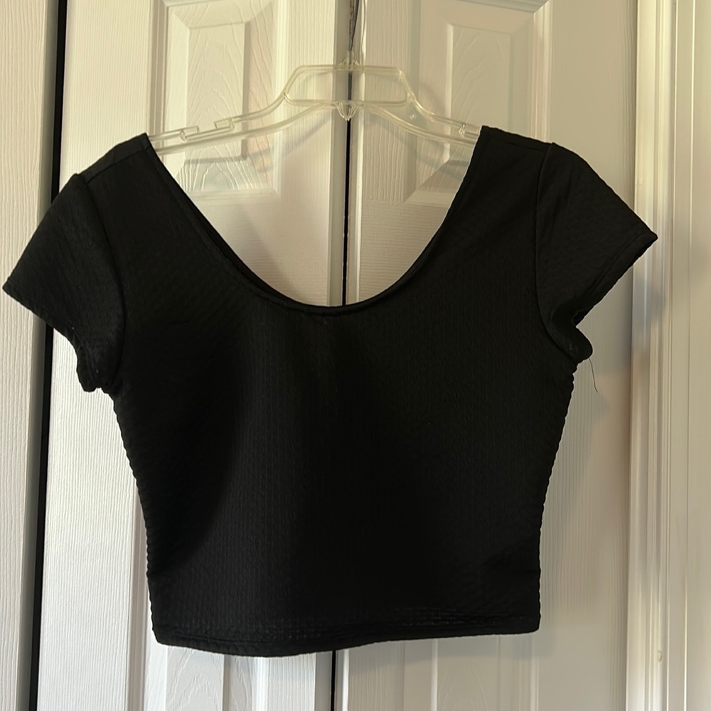 Black crop top